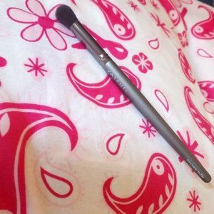 Vasanti concealer Buffer brush